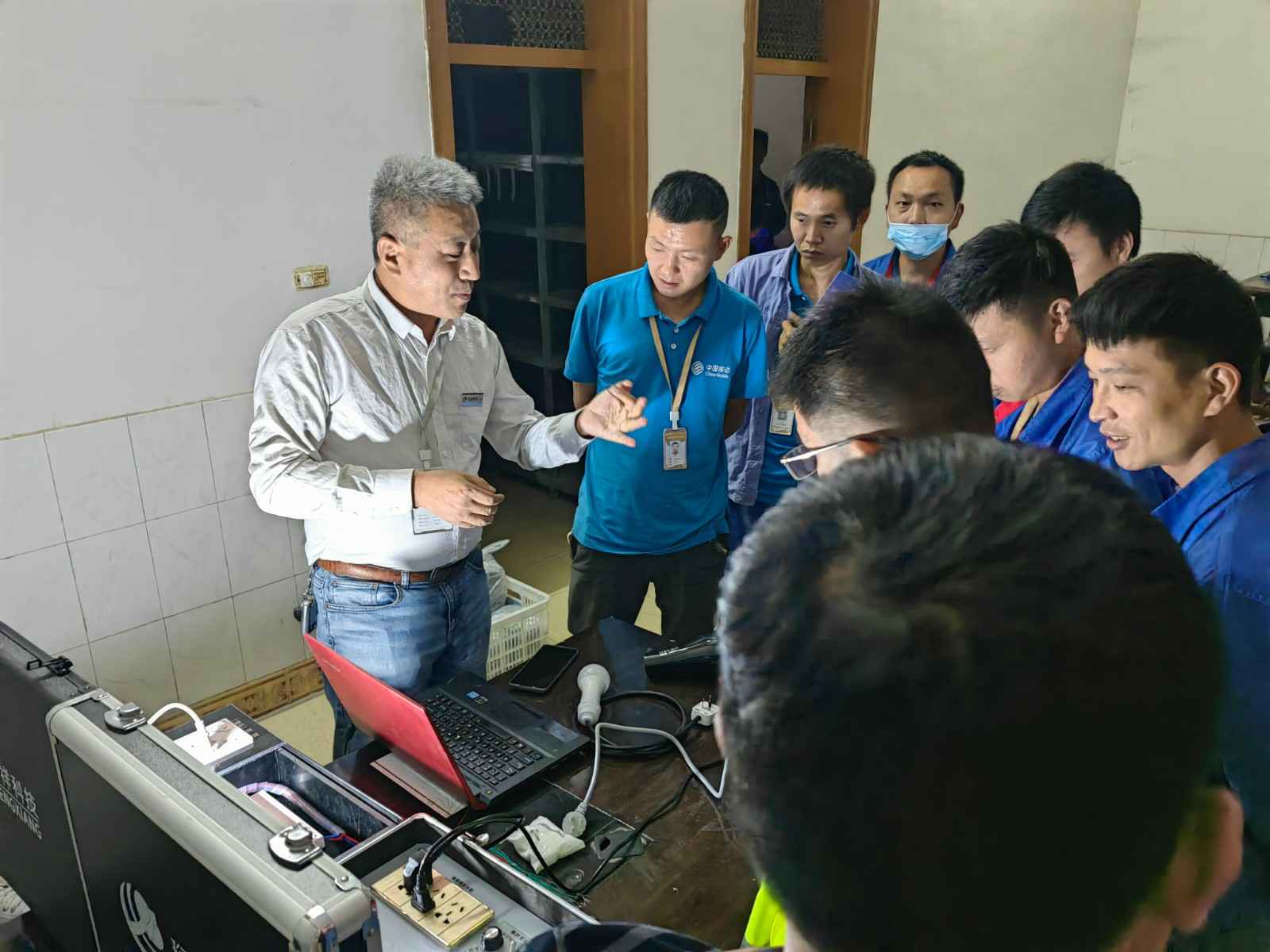 兰州天睿汽车金融服务有限公司为中移铁通有限公司安全用电培训